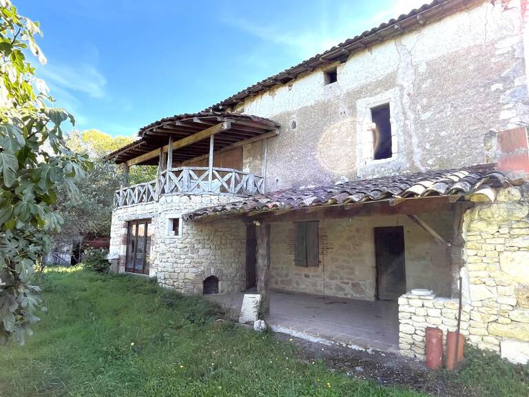 Maison en Pierres A Rénover — photo 1