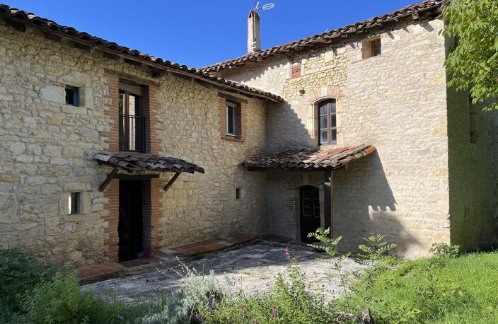 Maison en Pierres A Rénover — photo 3