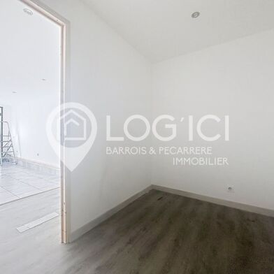 Commerce 2 pièces 48500 €