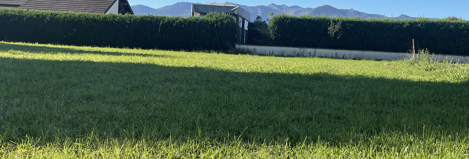 Terrain  1403 m² à vendre à Nay (64800)