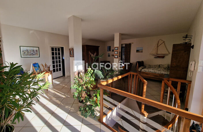 Maison Luc La Primaube 8 pièce(s) 302 m2 — photo 4