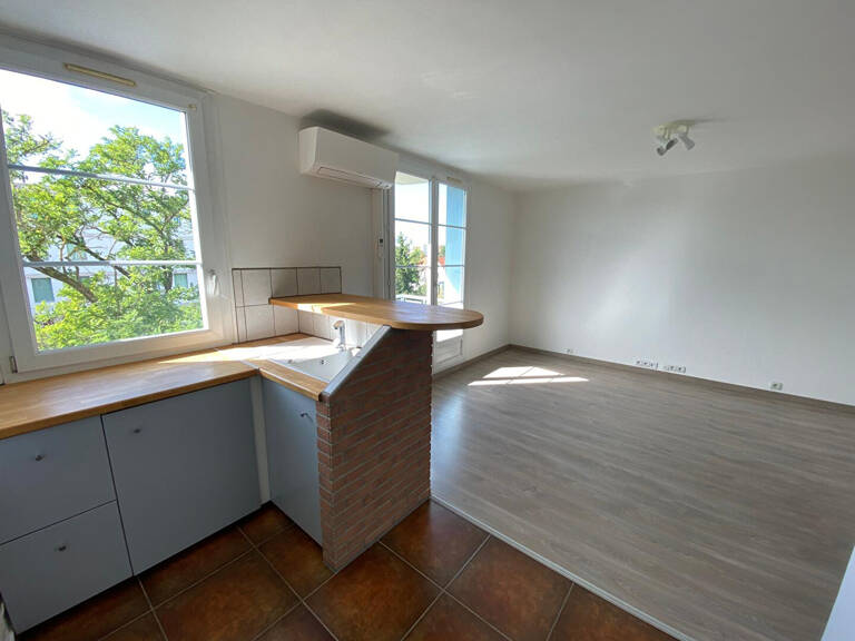 Appartement Avignon 3 pièces 55m2 avec Balcon et Garage — photo 1