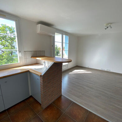 Appartement 3 pièces 720 €