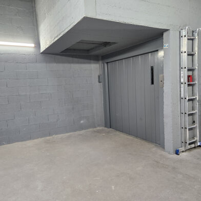 Divers 18 pièces 395000 €