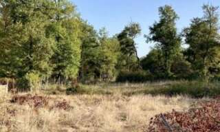 Terrain  580 m² à vendre à Saint-Genès-de-Lombaud (33670)