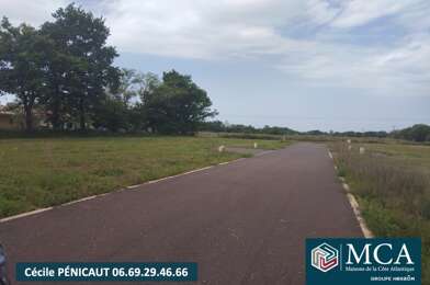 Terrain  44000 €