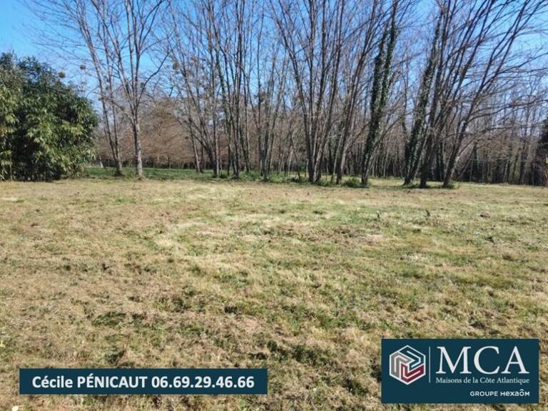 Terrain à bâtir à Gamarde-les-Bains (40380) — photo 1