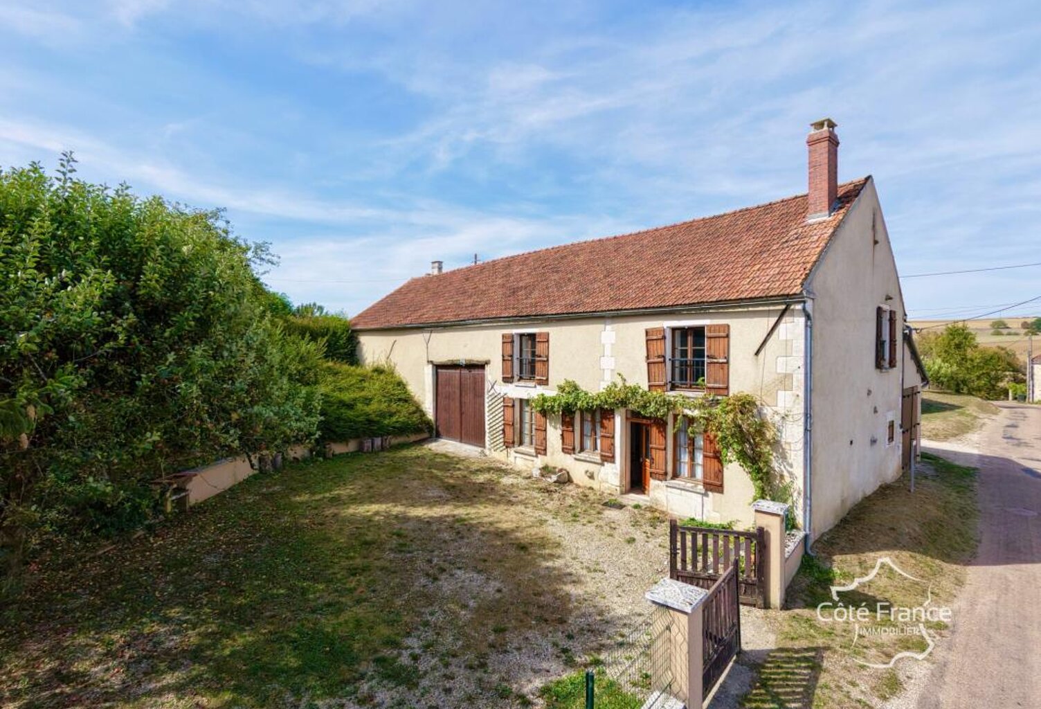 Charmante longère de 160 m2 habitables avec dépendances et j — photo 1