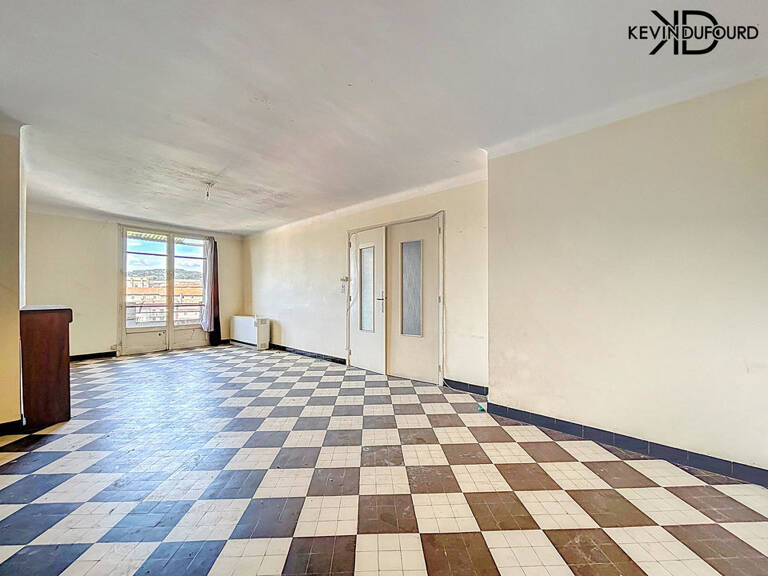 Appartement A RENOVER 80 m² + balcon à AUBENAS — photo 1