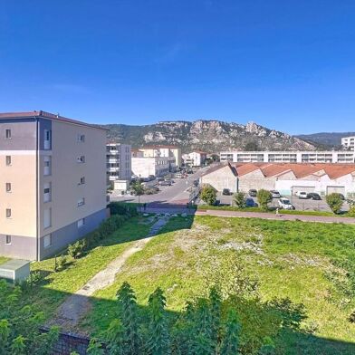 Appartement 3 pièces 144000 €