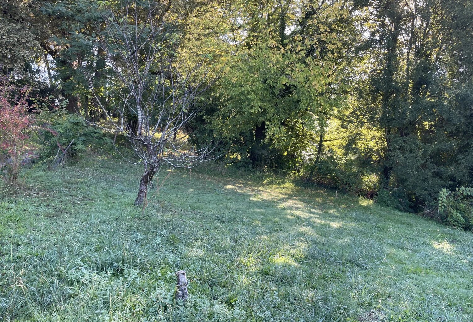 Terrain constructible hors lotissement — photo 1