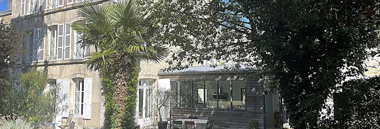 Maison 12 Pièces 339 m² à vendre à Niort (79000)