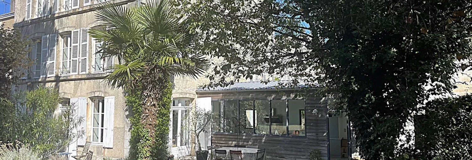 Maison 12 Pièces 339 m² à vendre à Niort (79000)