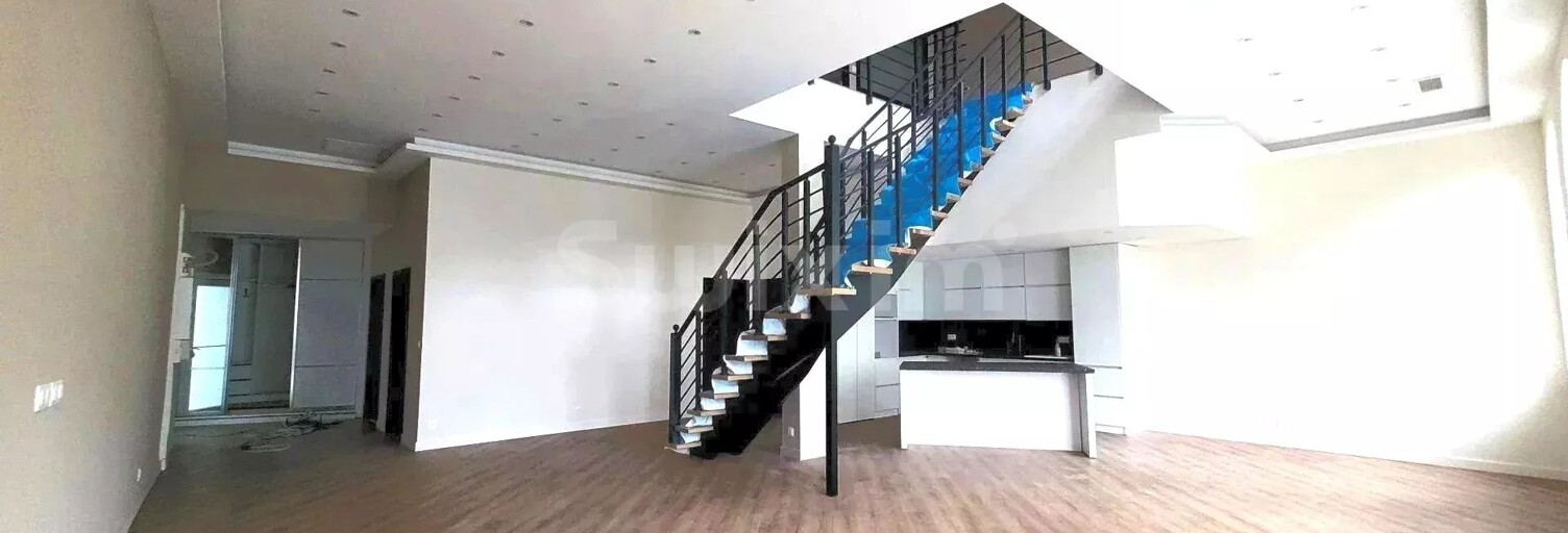 Appartement 6 Pièces 214 m² à vendre à Lons-le-Saunier (39000)