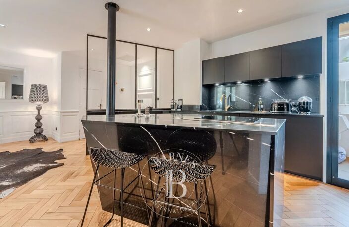 AIX-EN-PROVENCE – CENTRE-VILLE - APPARTEMENT 123M2 - 2 CHAMBRES — photo 2