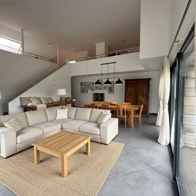 Maison 7 pièces 676000 €