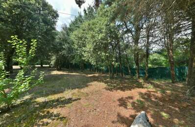 A 5km d'Uzès, Terrain constructible — photo du bien