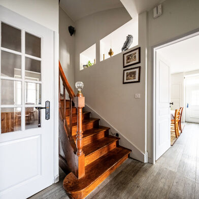 Maison 8 pièces 330000 €