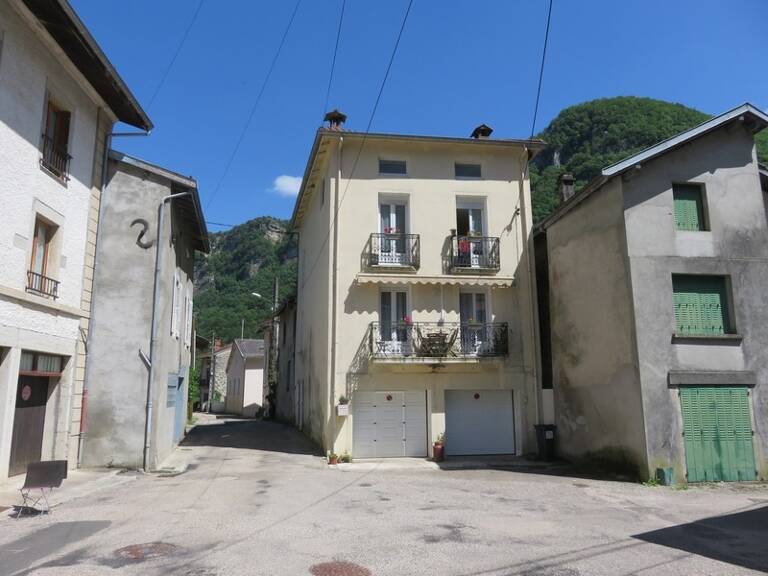 maison à vendre 6 pièces CHALEY (01) de 147 m² — photo 1