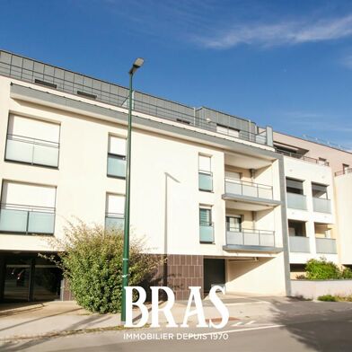 Appartement 3 pièces 249100 €