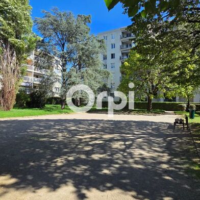 Appartement 4 pièces 260000 €