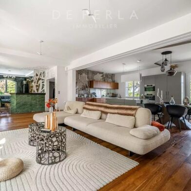 Maison 8 pièces 2820000 €