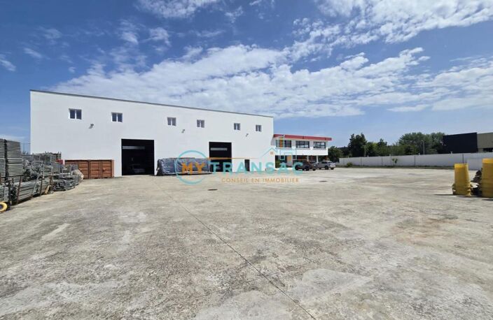Bondoufle A VENDRE 965m² bâtiment indépendant sur un terrain de 3350m² — photo 2