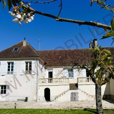 Maison 7 pièces 445200 €