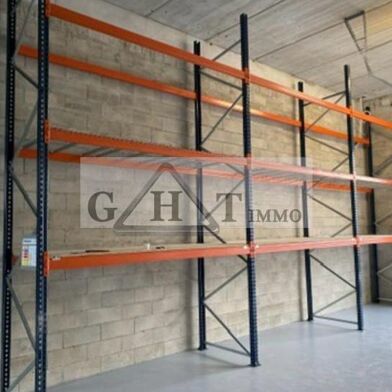 Local industriel  2900 €