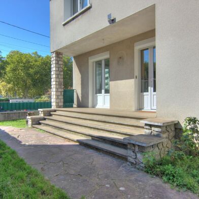 Maison 5 pièces 365700 €