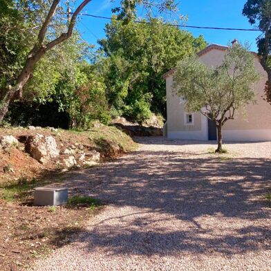 Appartement 4 pièces 273684 €