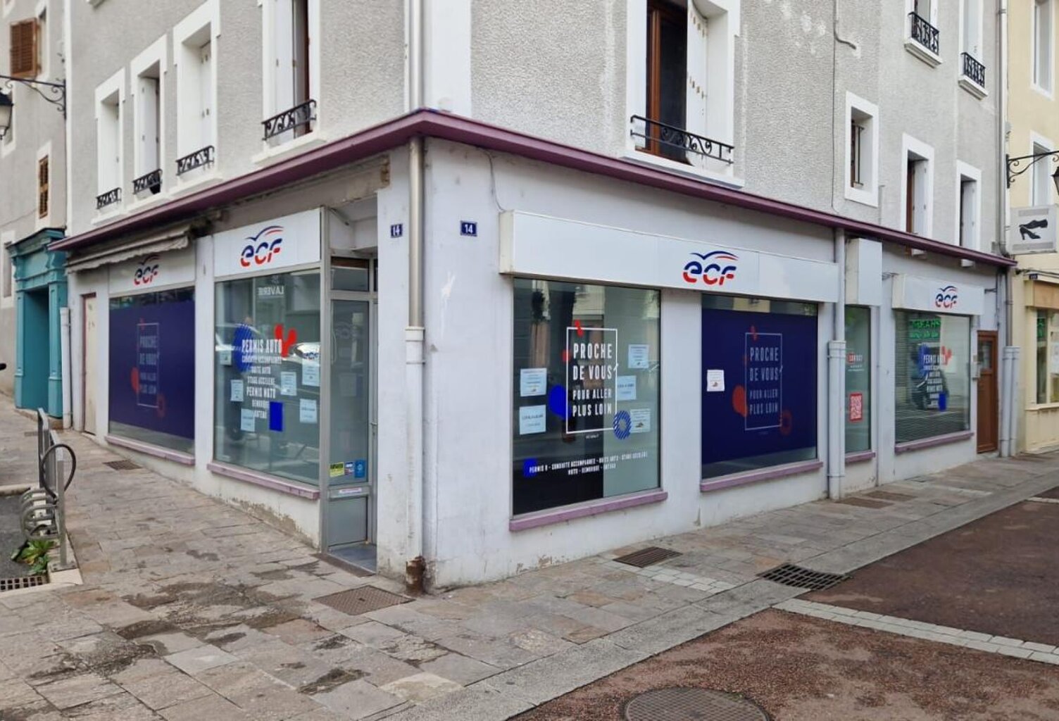 À VENDRE – LOCAL COMMERCIAL EN CENTRE-VILLE DE RUMILLY — photo 1