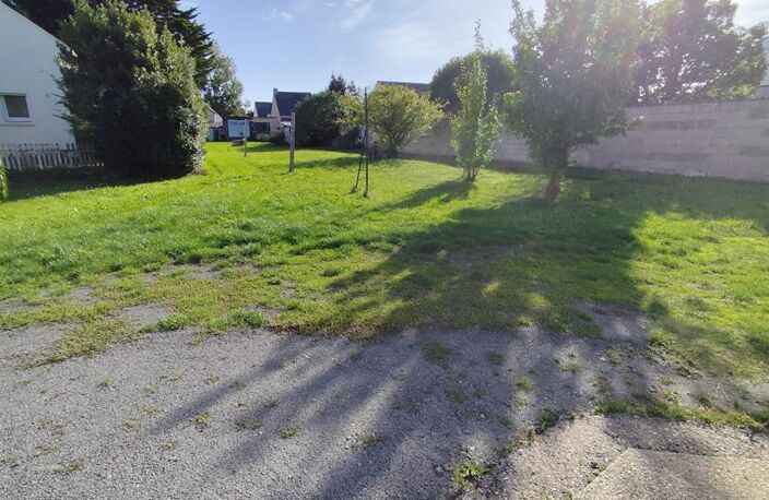 Maison A Vendre, Beau potentiel, découpage possible d'une parcelle de terrain constructible — photo 2