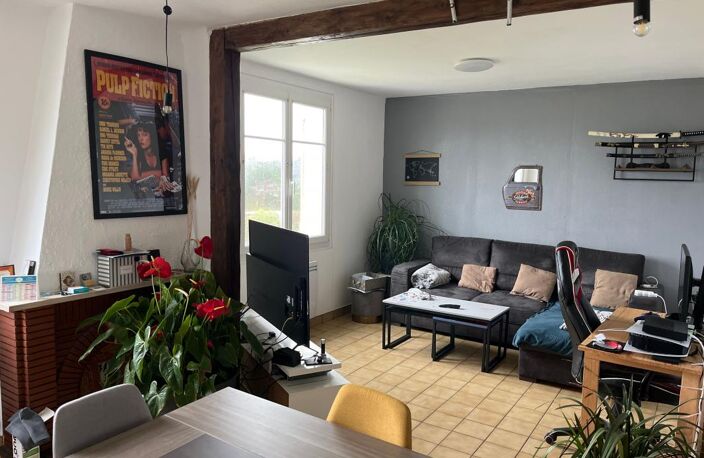 Maison A Vendre, Beau potentiel, découpage possible d'une parcelle de terrain constructible — photo 3