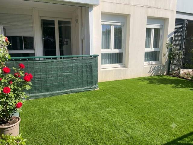Appartement T3 de 73 m² rénové avec jardin privatif et balcon — photo du bien