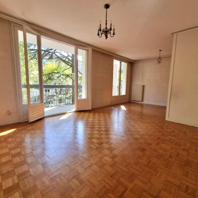 Appartement 5 pièces 241000 €