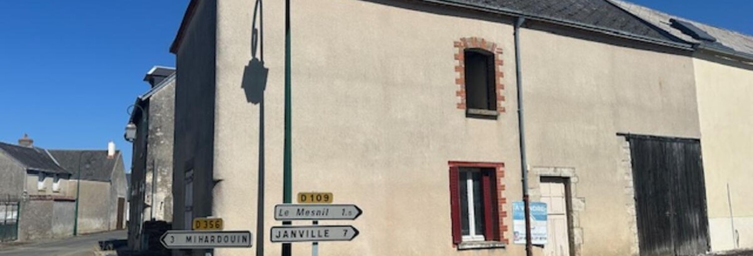 Maison 4 Pièces 60 m² à vendre à Bazoches-les-Hautes (28140)