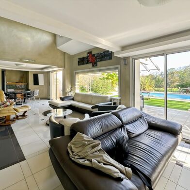 Maison 5 pièces 530000 €