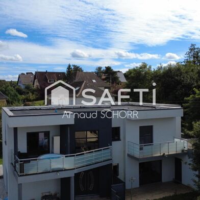 Appartement 5 pièces 319300 €