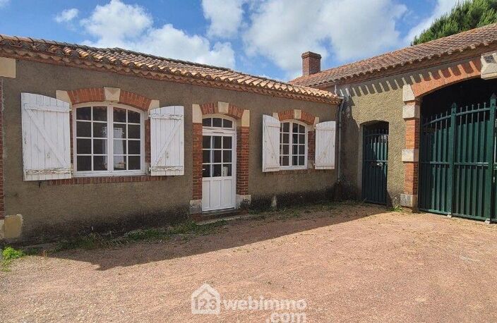 Maison - 267.9m² - Talmont-Saint-Hilaire — photo 2