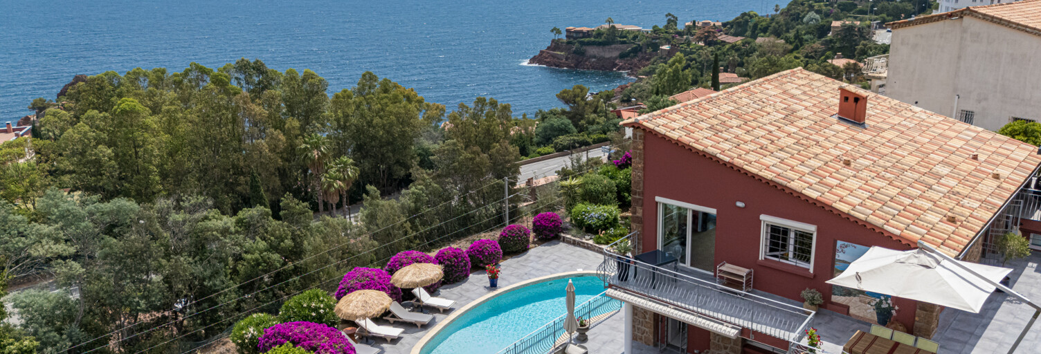 Maison 5 Pièces 219 m² à vendre à Saint-Raphaël (83530)