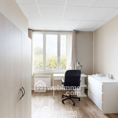 Appartement 8 pièces 383500 €