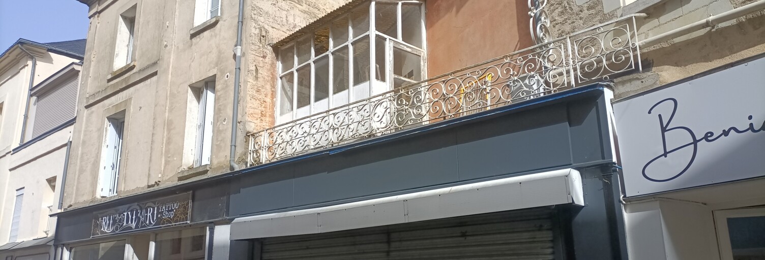 Immeuble  320 m² à vendre à Doué-en-Anjou (49700)