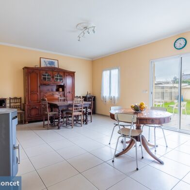 Maison 7 pièces 379000 €