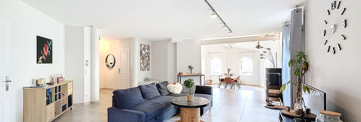 Maison 5 Pièces 162 m² à vendre à Saint-Marcel-Bel-Accueil (38080)