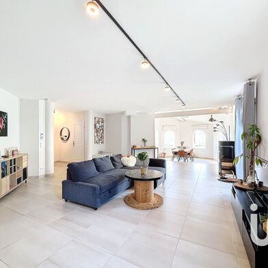 Maison 5 pièces 599000 €