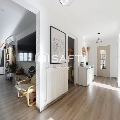 Appartement 4 pièces 135000 €