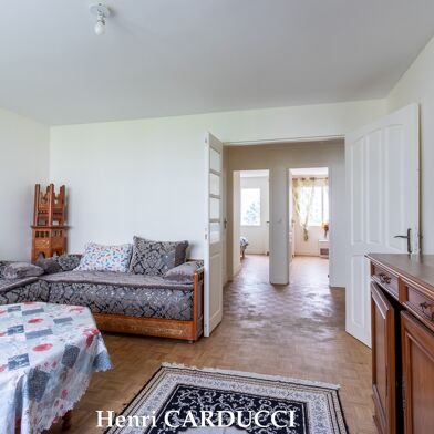 Appartement 3 pièces 230000 €