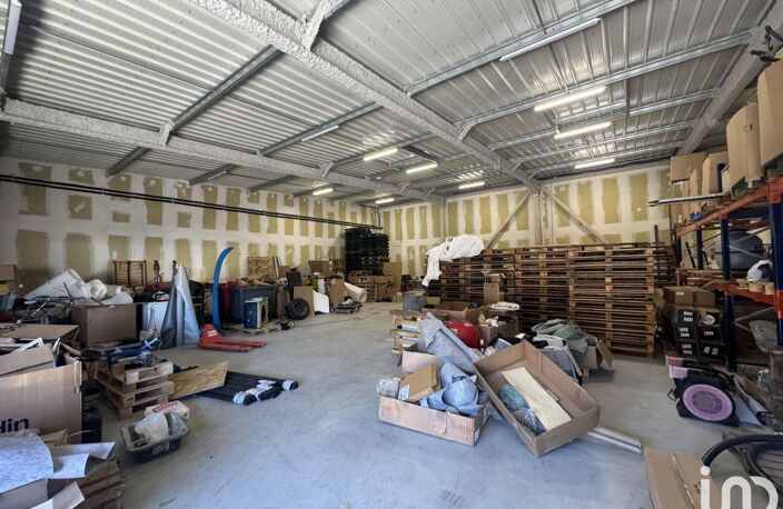 Vente Murs commerciaux 300 m&sup2; — photo 2