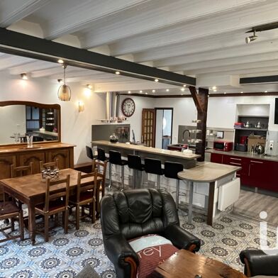 Maison 12 pièces 319000 €